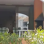 Lejlighed T2 Calme Avec Terrasse Et Acces A La Piscine Au Bord Du - Fr-1-195-77